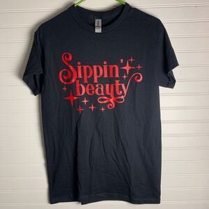 Womens Gildan Black Sippin' Beauty Graphic Print Short Sleeve T-Shirt Small NWOT